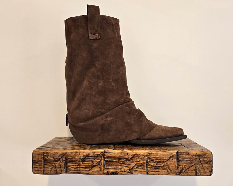 Glam Flo Cowgirl Boots